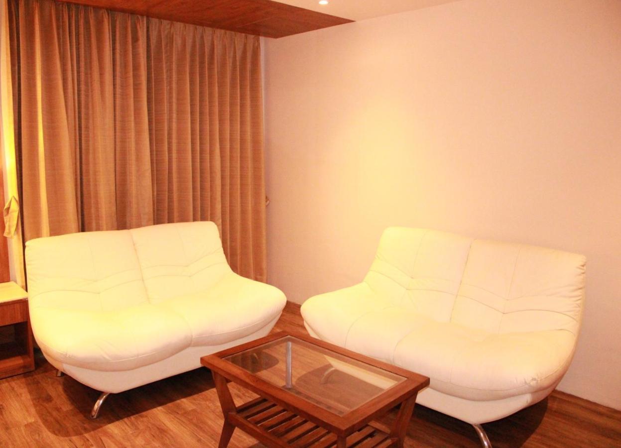 Sarovar Portico, Somnāth Esterno foto