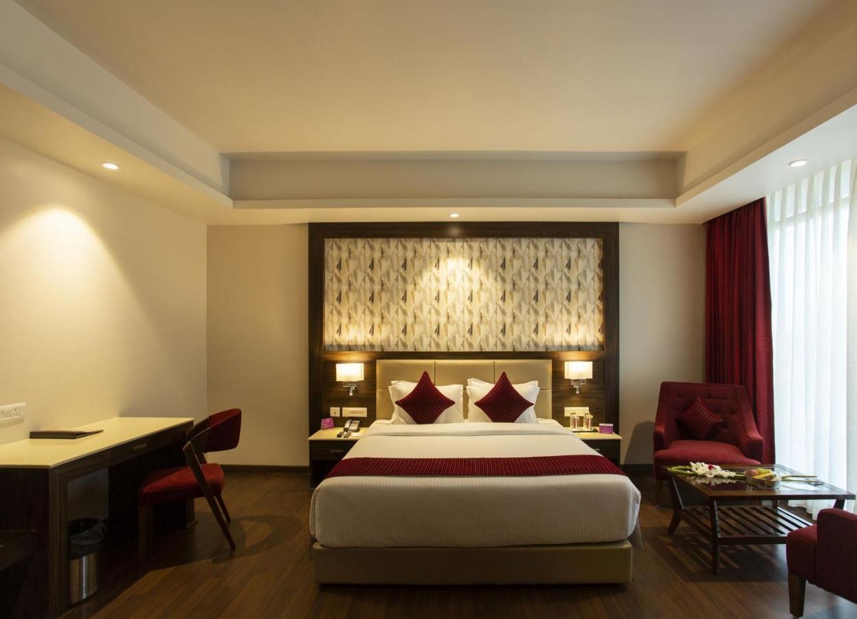 Sarovar Portico, Somnāth Esterno foto