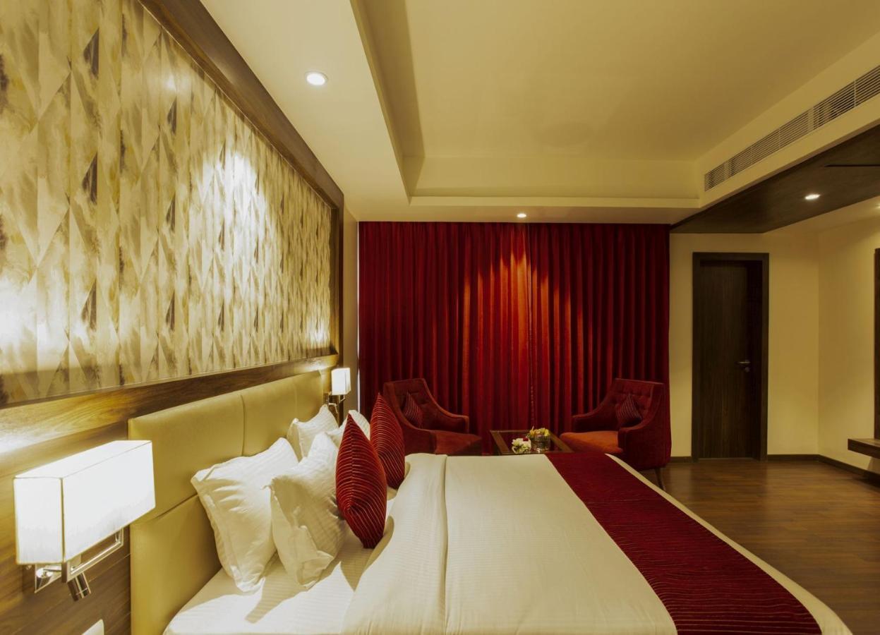 Sarovar Portico, Somnāth Esterno foto