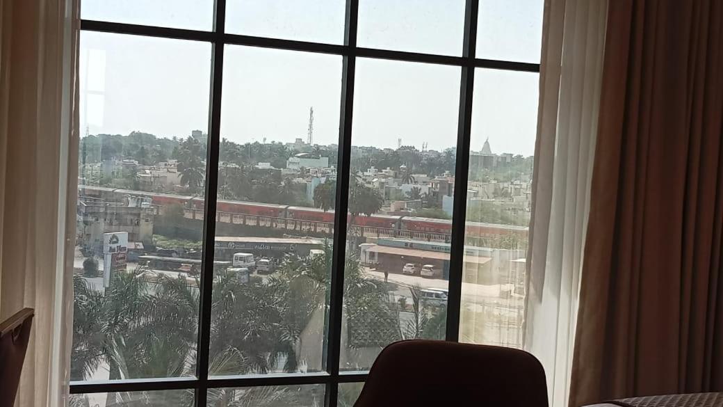 Sarovar Portico, Somnāth Esterno foto
