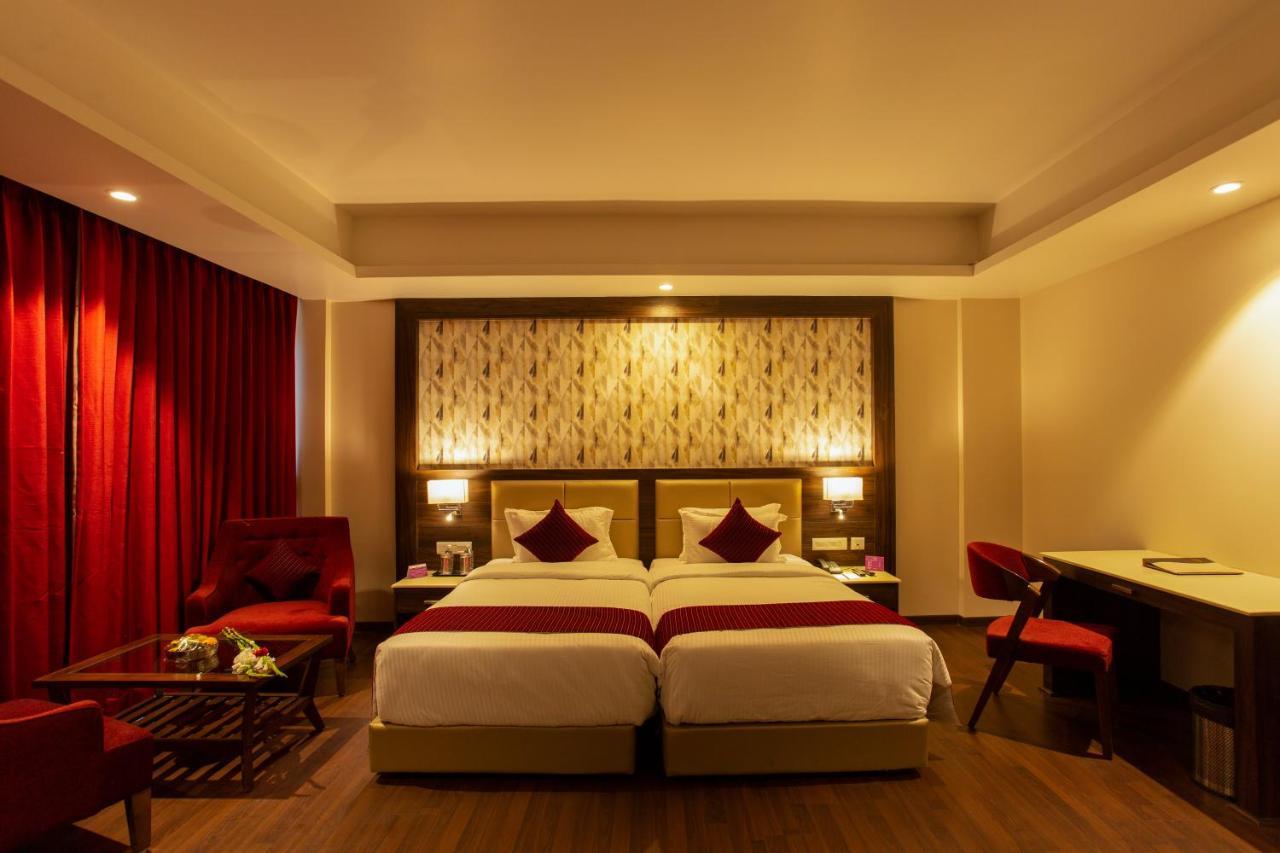 Sarovar Portico, Somnāth Esterno foto