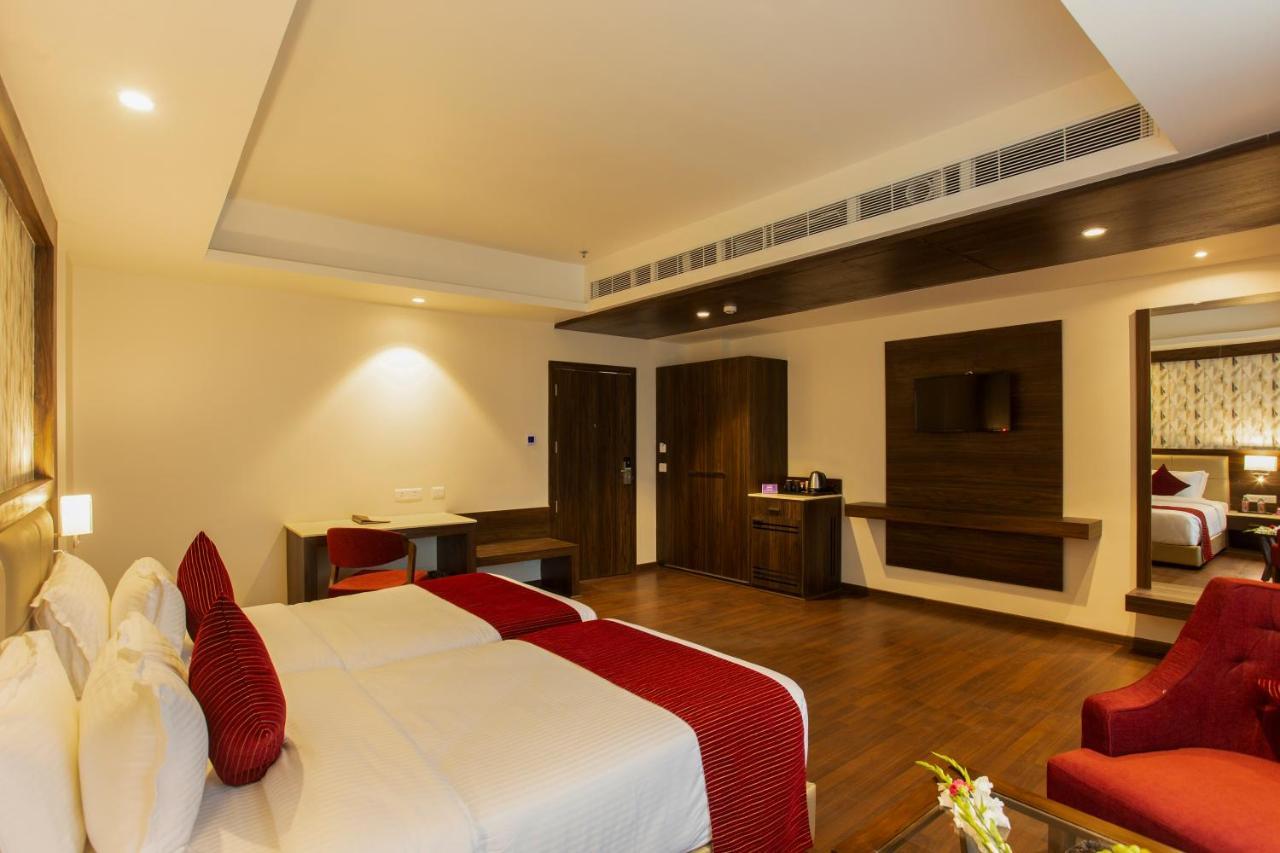 Sarovar Portico, Somnāth Esterno foto
