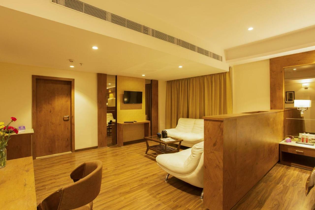 Sarovar Portico, Somnāth Esterno foto