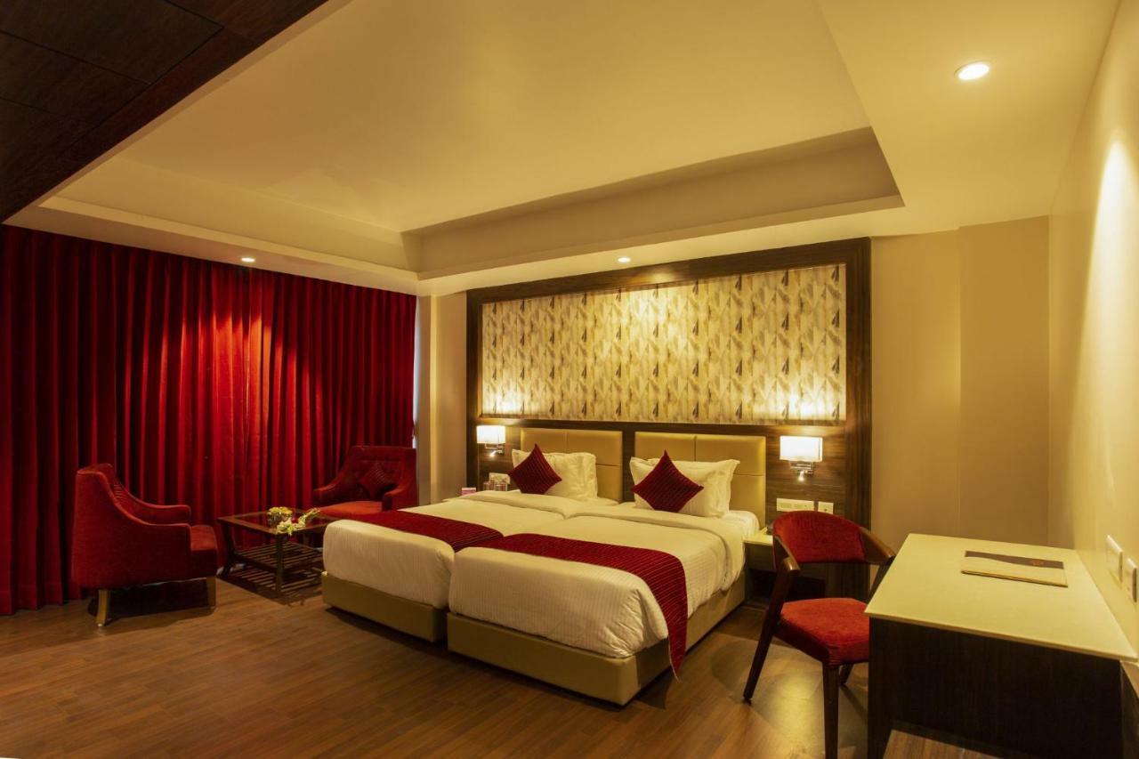 Sarovar Portico, Somnāth Esterno foto